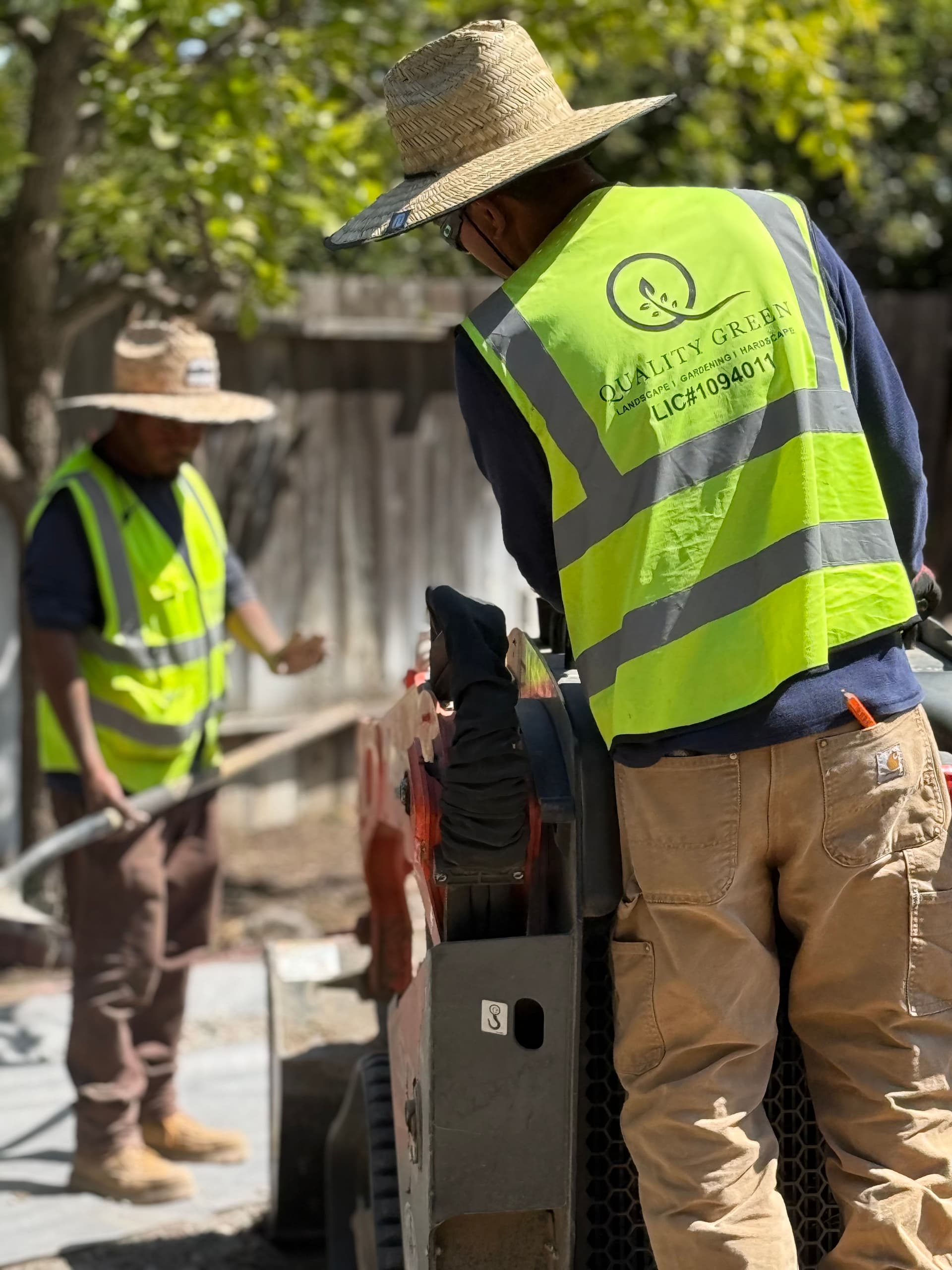 Mastering the Art of Landscaping with Team Precision