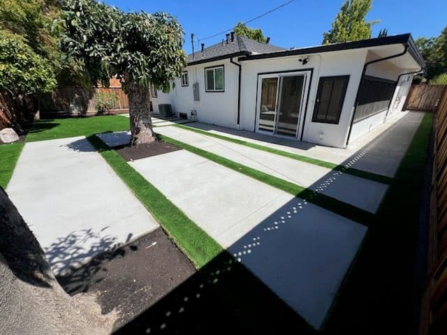 Gallery photos for Modern Turf and Concrete Landscaping Project: Image #1